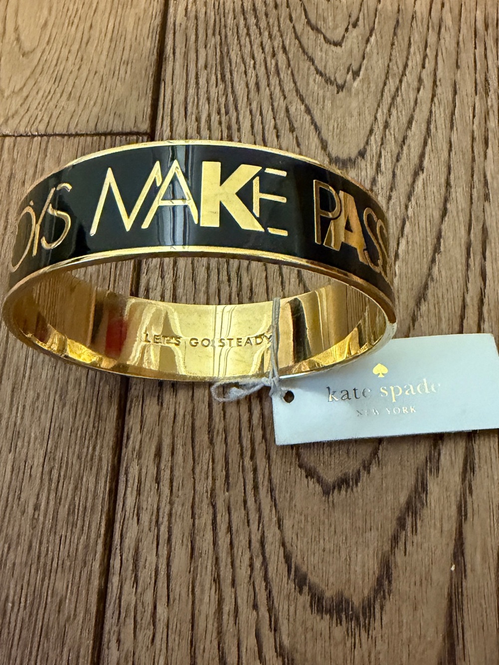 Kate Spade New York Boys Make Passes At Girls In Glasses Bangle Bracelet NEW